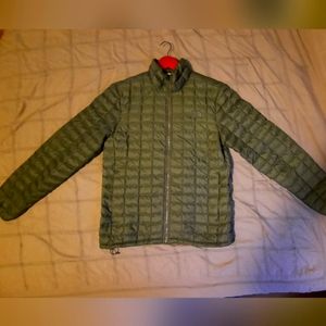 Mens North Face Jacket Medium